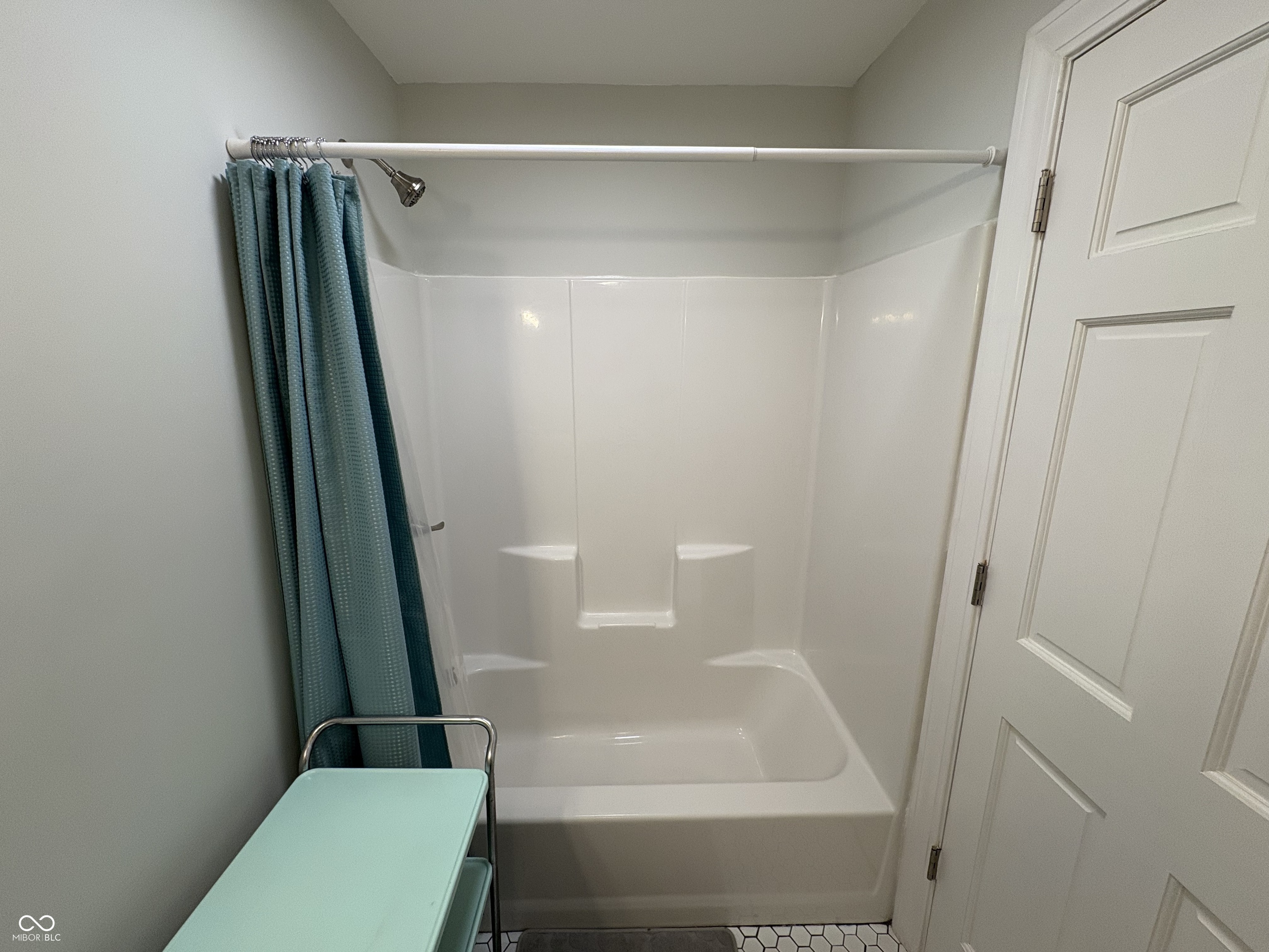 155 North Franklin Road Indianapolis, IN 46219 - Photo 20 of 33