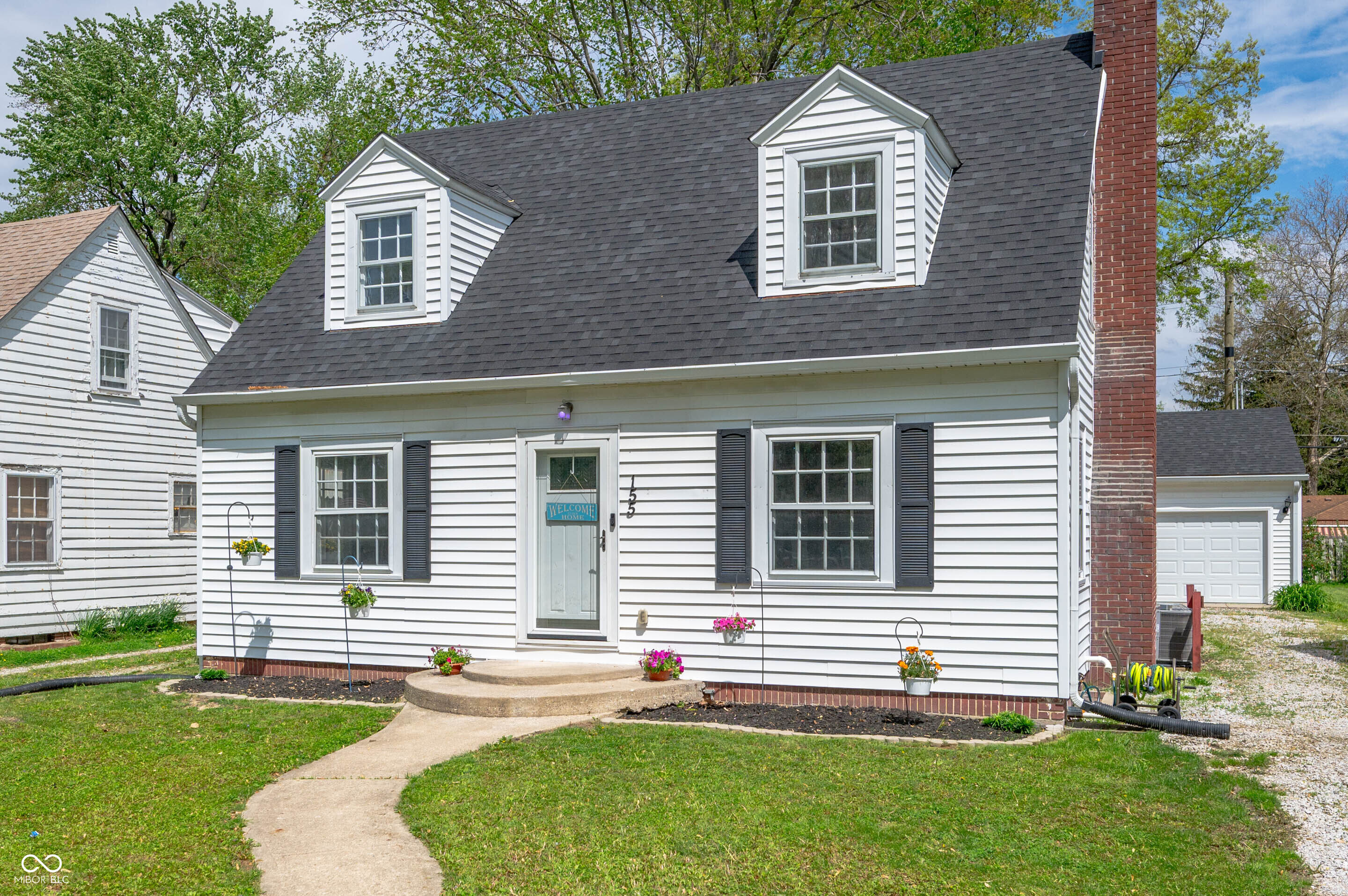 155 North Franklin Road Indianapolis, IN 46219 - Photo 2 of 33