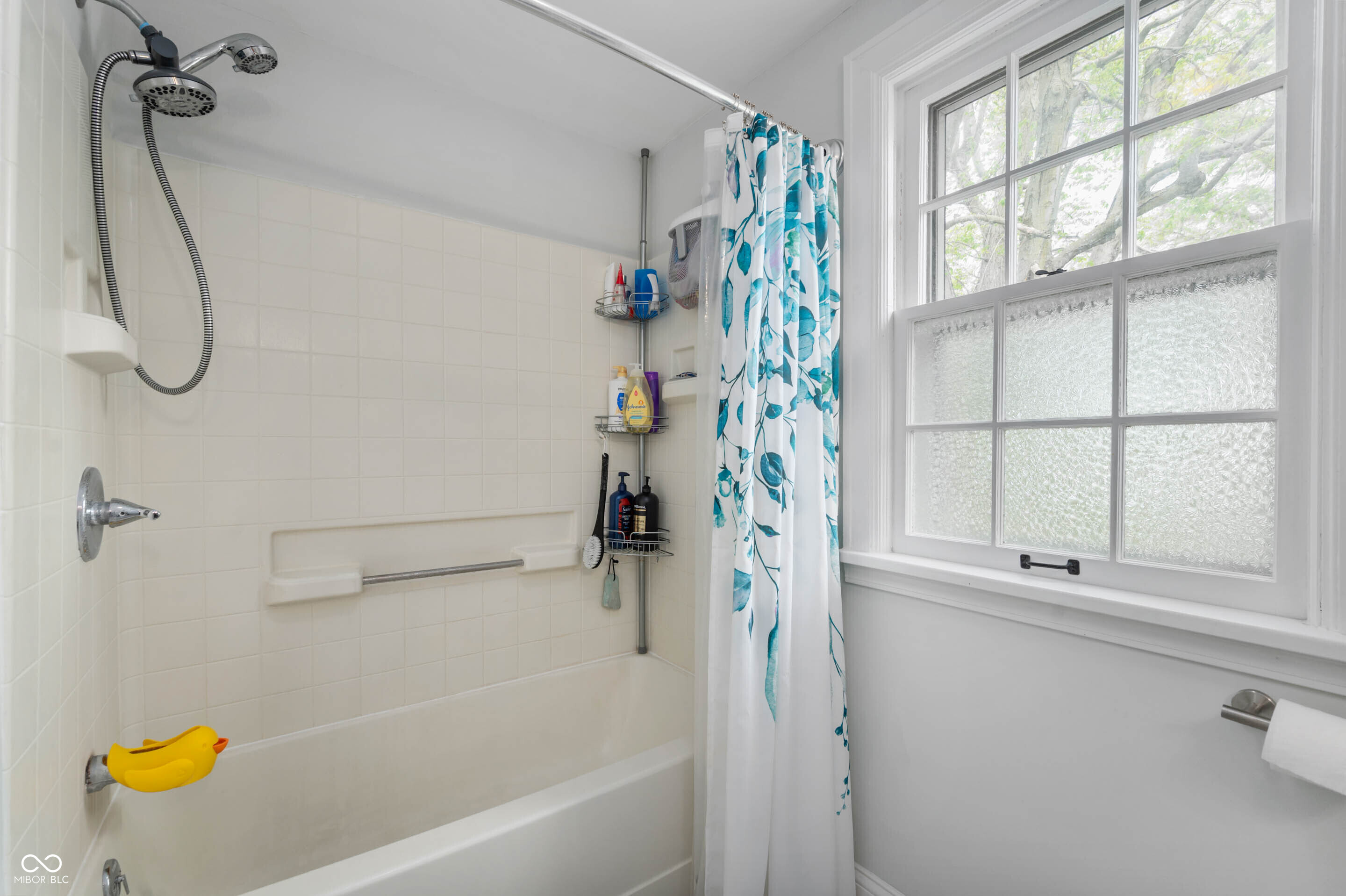 155 North Franklin Road Indianapolis, IN 46219 - Photo 28 of 33