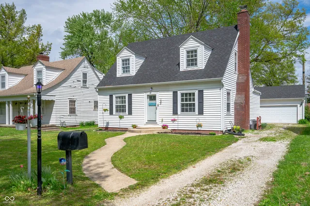 $263,900 | 155 North Franklin Road, Indianapolis, IN 46219