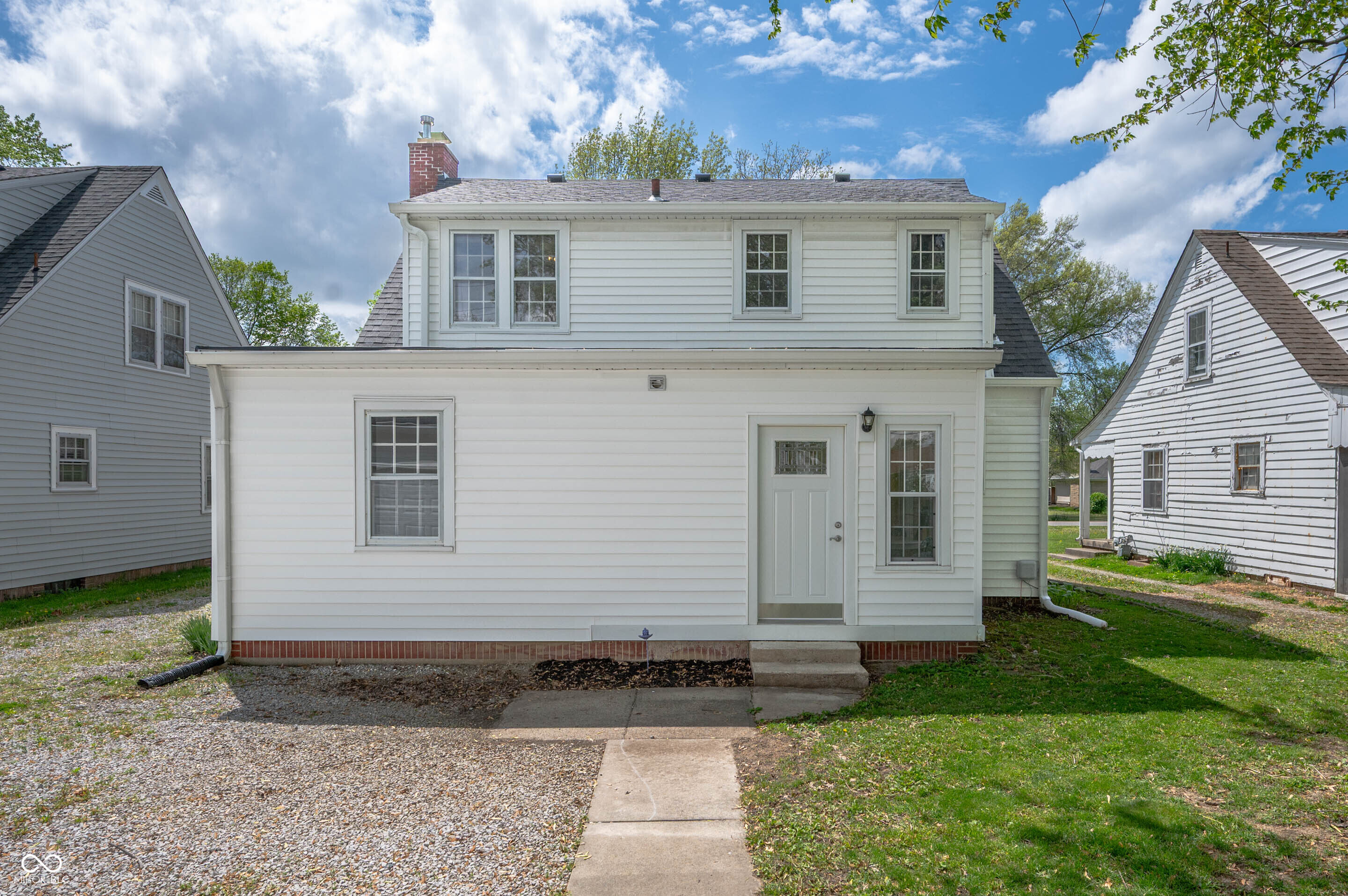 155 North Franklin Road Indianapolis, IN 46219 - Photo 4 of 33