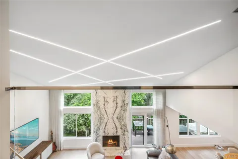 $3,498,000 | 23 Estates Terrace North, Manhasset, NY 11030