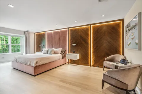 $3,498,000 | 23 Estates Terrace North, Manhasset, NY 11030