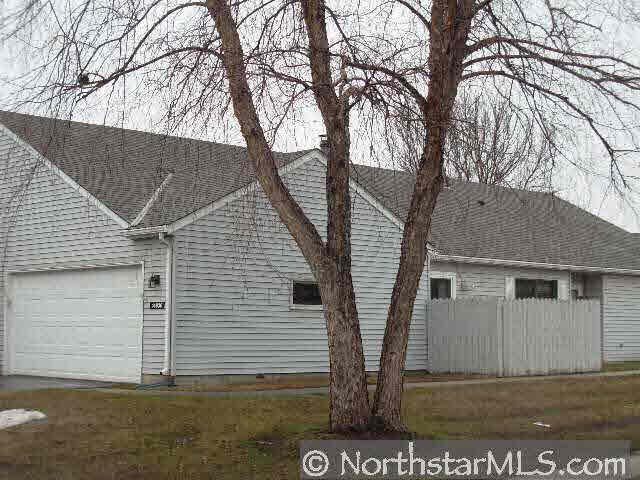 14836 Embry Path Apple Valley, MN 55124 - Photo 1 of 10 Gallery Image 1