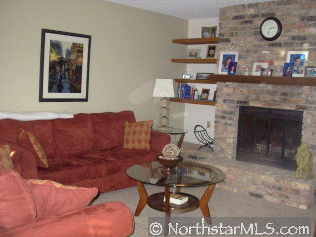 14836 Embry Path Apple Valley, MN 55124 - Photo 9 of 10 Gallery Image 9
