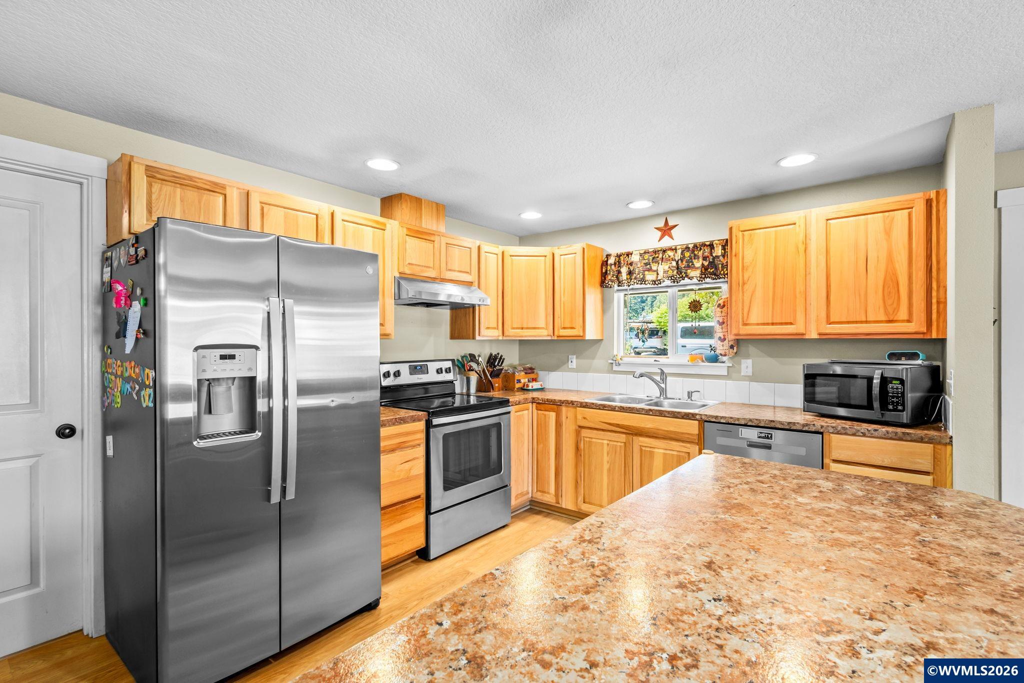 402 Southwest Ivy Road Estacada, OR 97023 - Photo 11 of 39 Gallery Image 11