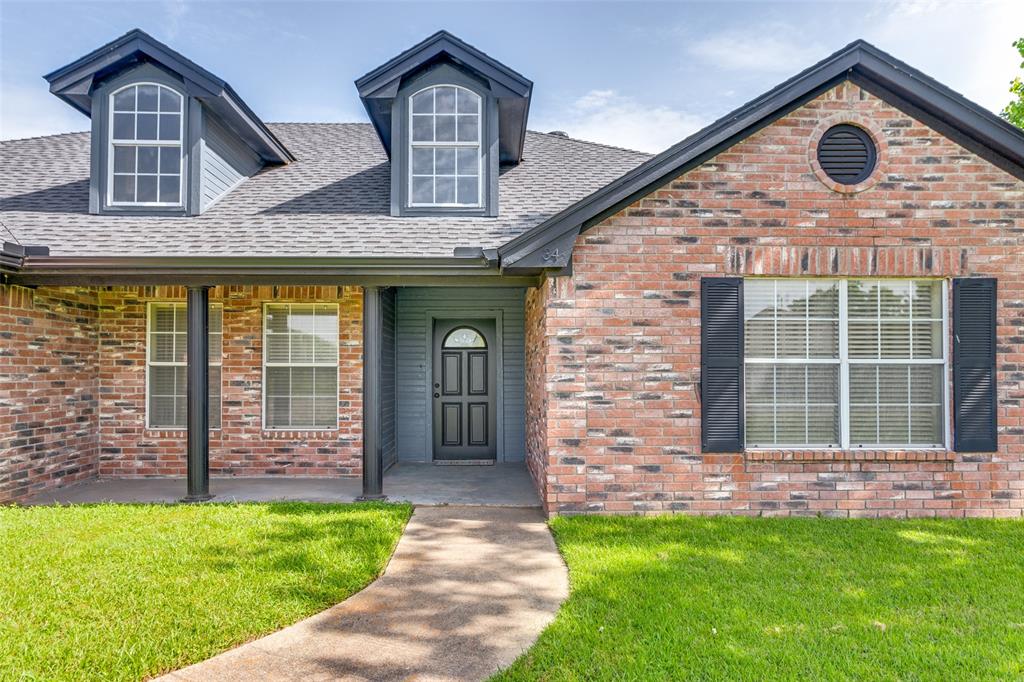 22034 Raintree Court Whitney, TX 76692 - Photo 4 of 36