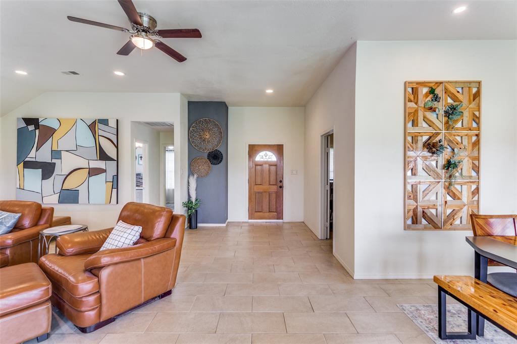 22034 Raintree Court Whitney, TX 76692 - Photo 6 of 36