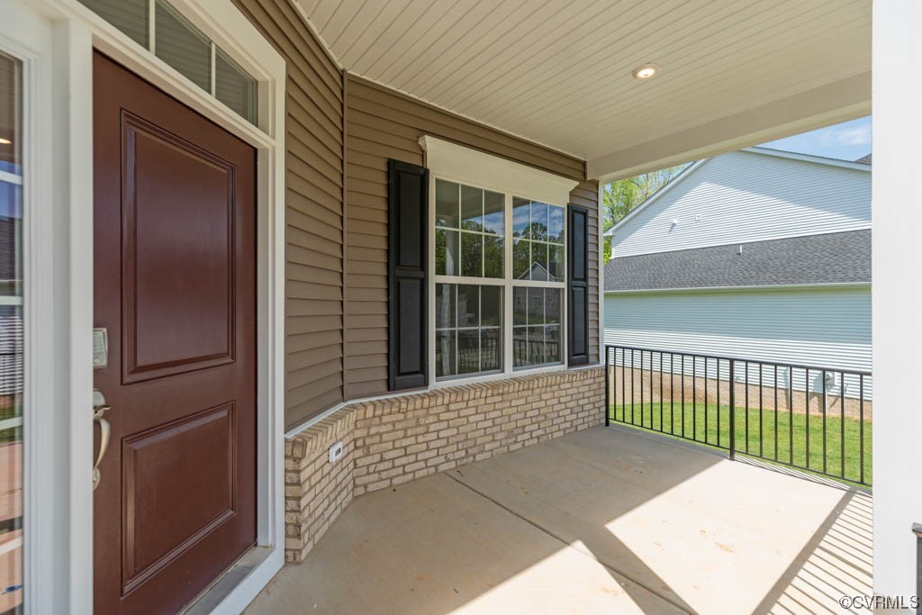 9206 Moldova Road Chesterfield, VA 23832 - Photo 5 of 40 a view of a balcony