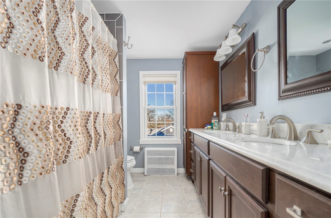 68 Bennington Road Cranston, RI 02920 - Photo 15 of 26