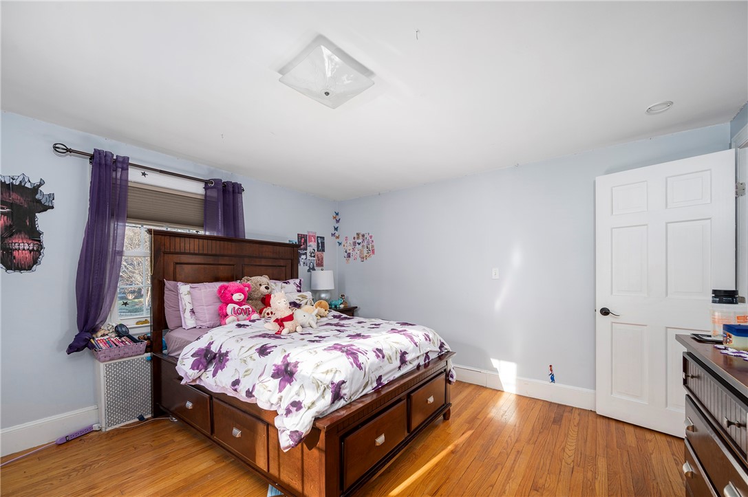 68 Bennington Road Cranston, RI 02920 - Photo 17 of 26