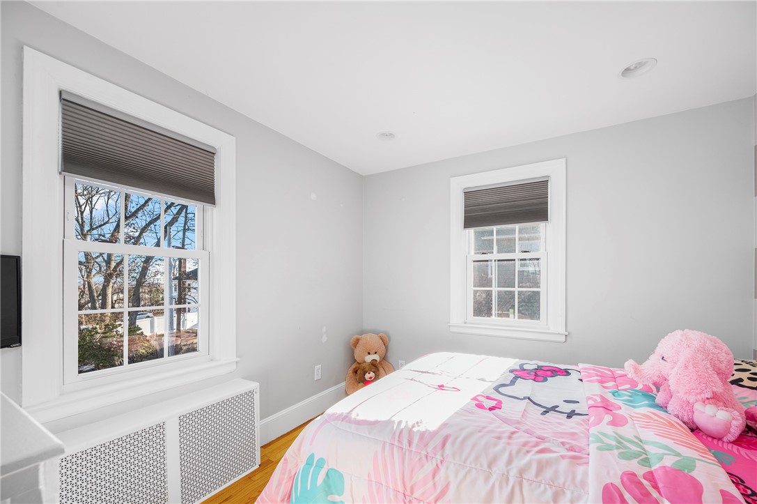 68 Bennington Road Cranston, RI 02920 - Photo 18 of 26