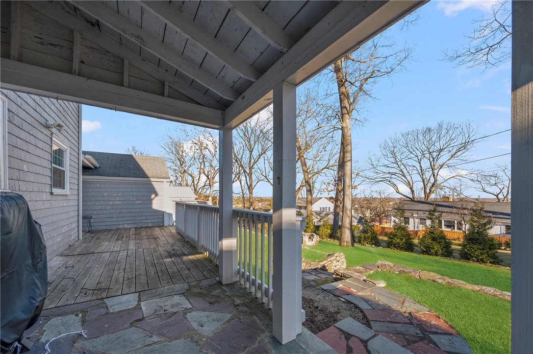 68 Bennington Road Cranston, RI 02920 - Photo 22 of 26