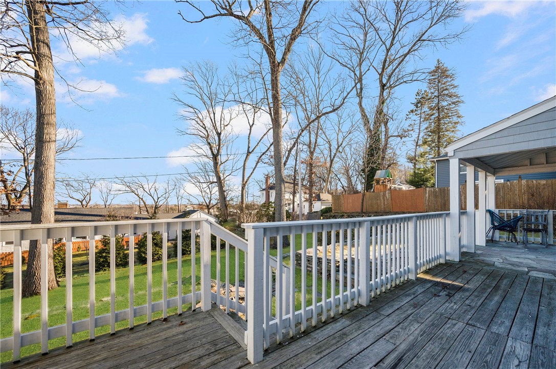 68 Bennington Road Cranston, RI 02920 - Photo 23 of 26