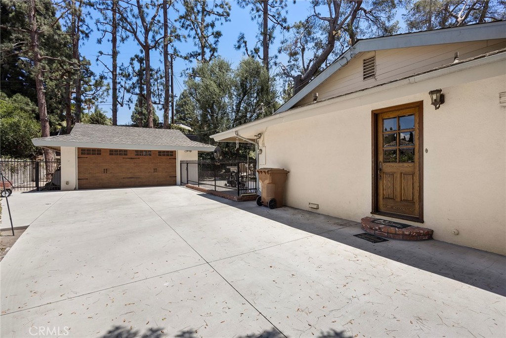 901 Laguna Road Fullerton, CA 92835 - Photo 34 of 39