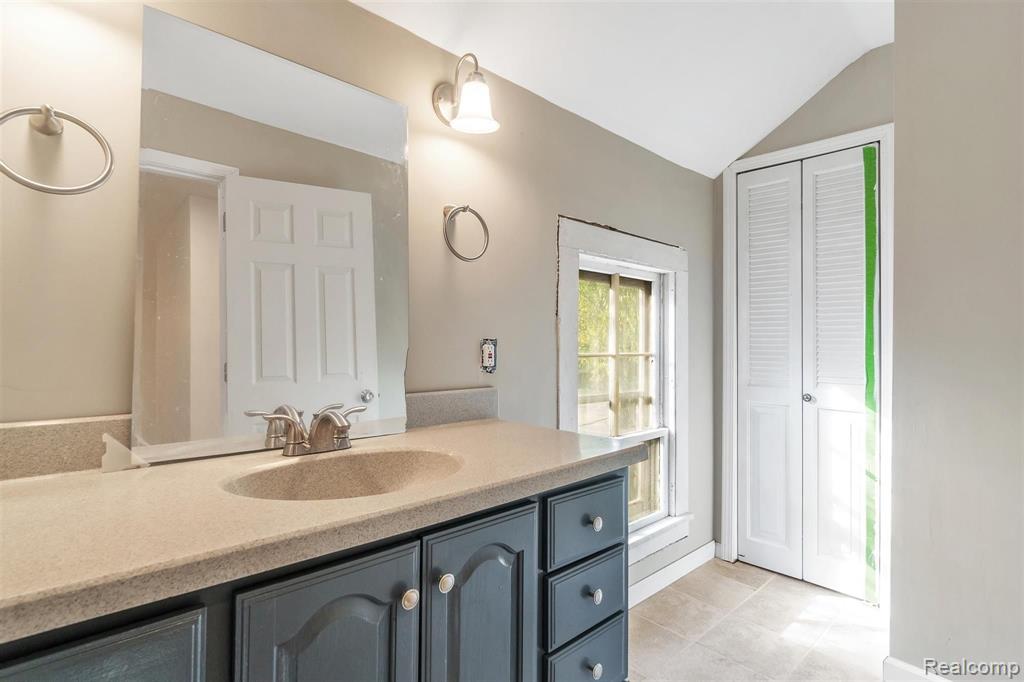 609 West Silver Lake Road Fenton, MI 48430 - Photo 28 of 37