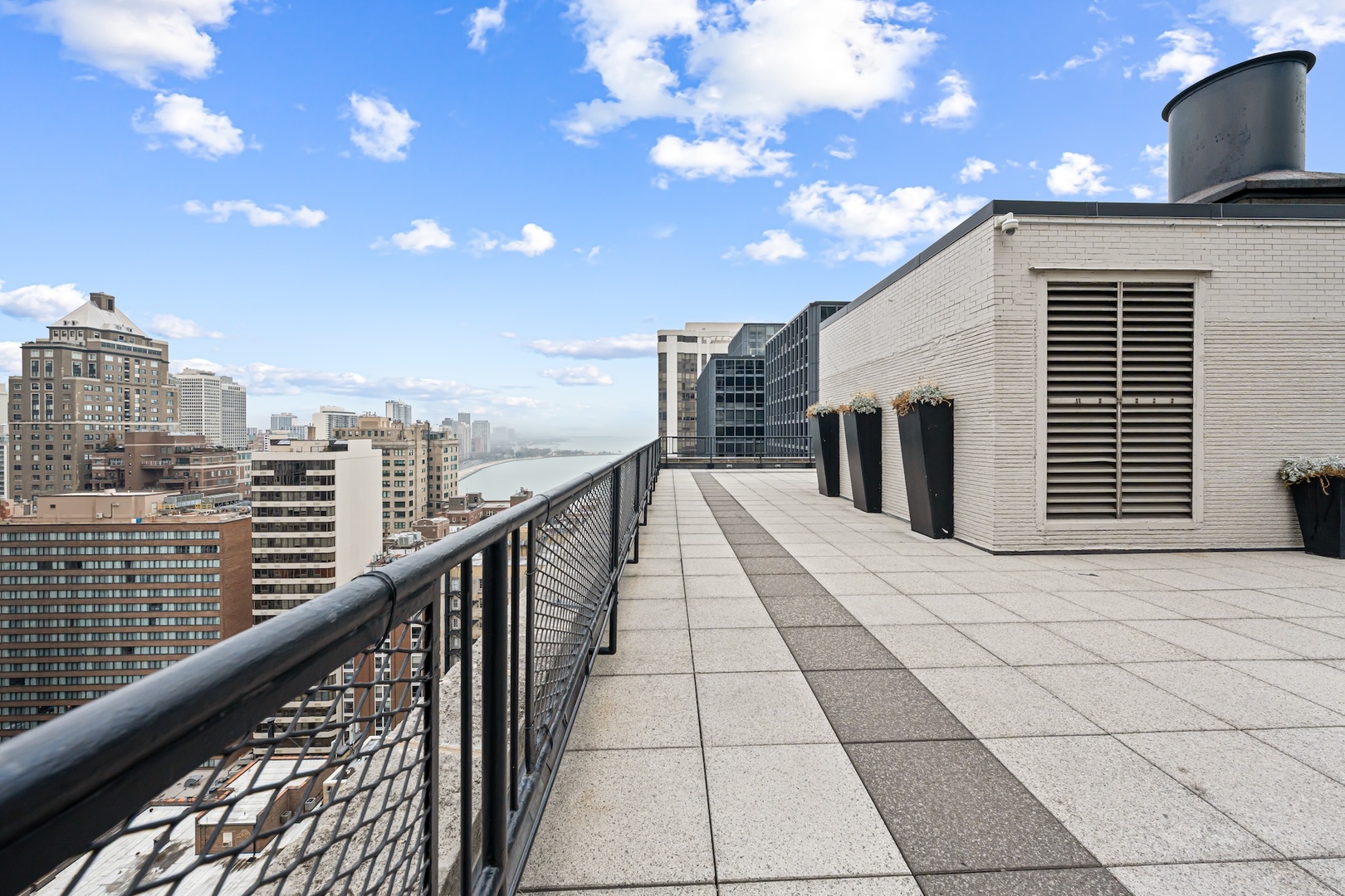 253 East Delaware Place, Unit 14D Chicago, IL 60611 - Photo 13 of 22 a view of balcony with city view