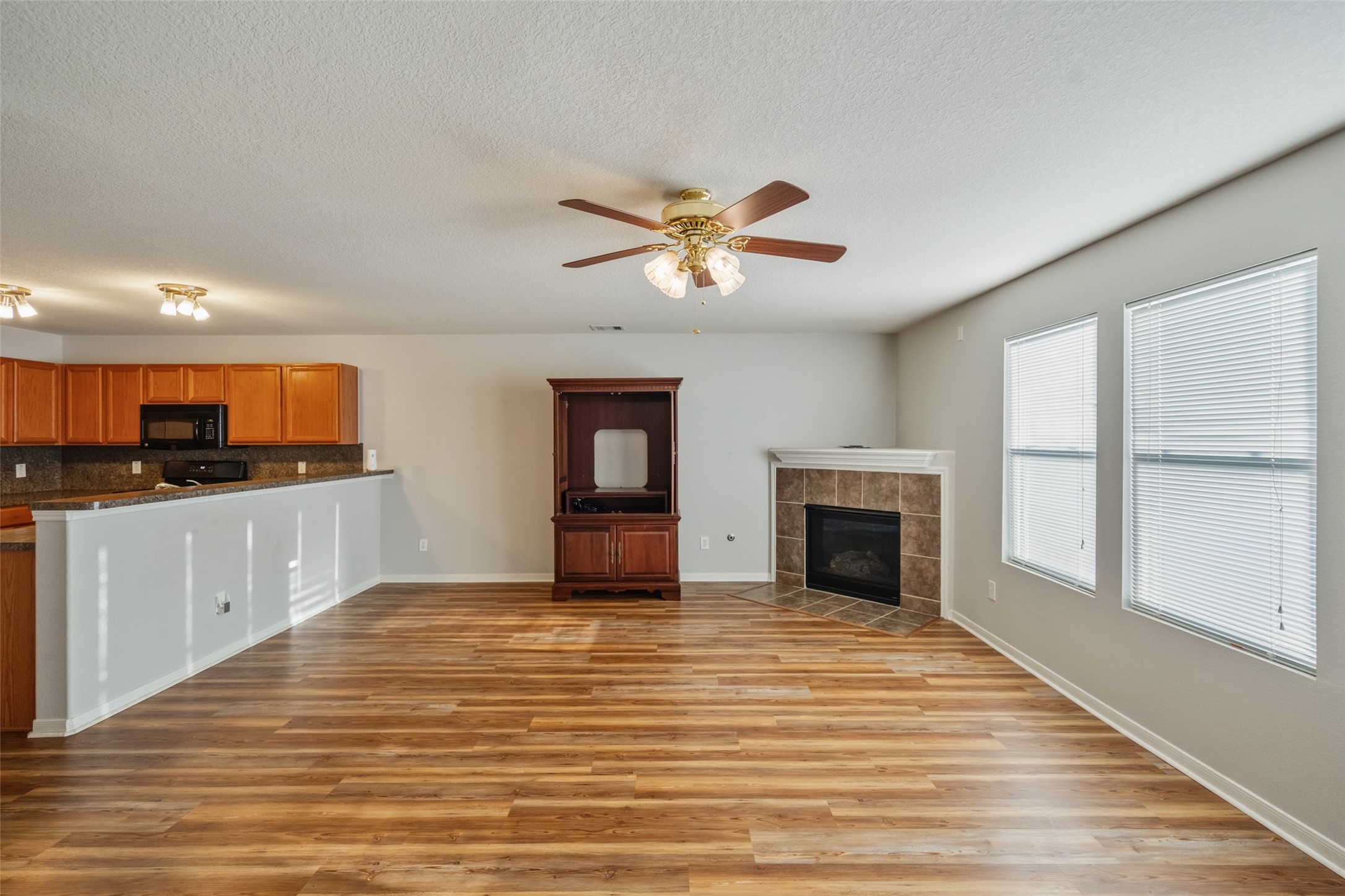 16820 Infield Court Conroe, TX 77385 - Photo 19 of 44