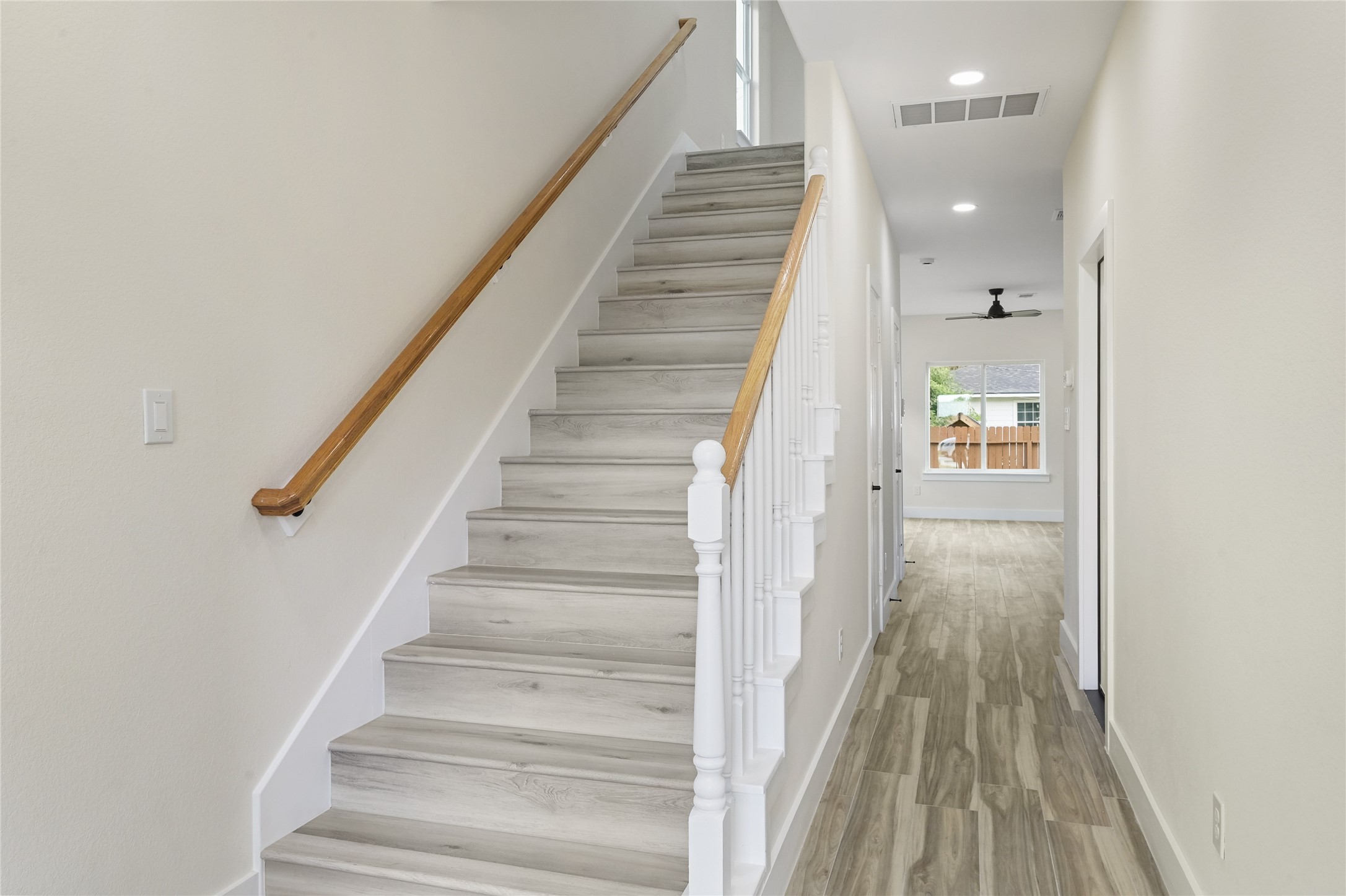9807 Bamboo Road, Unit A Houston, TX 77041 - Photo 9 of 25 Gallery Image 9