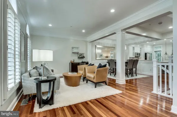 $4,500 | 820 West Glebe Road, Alexandria, VA 22305