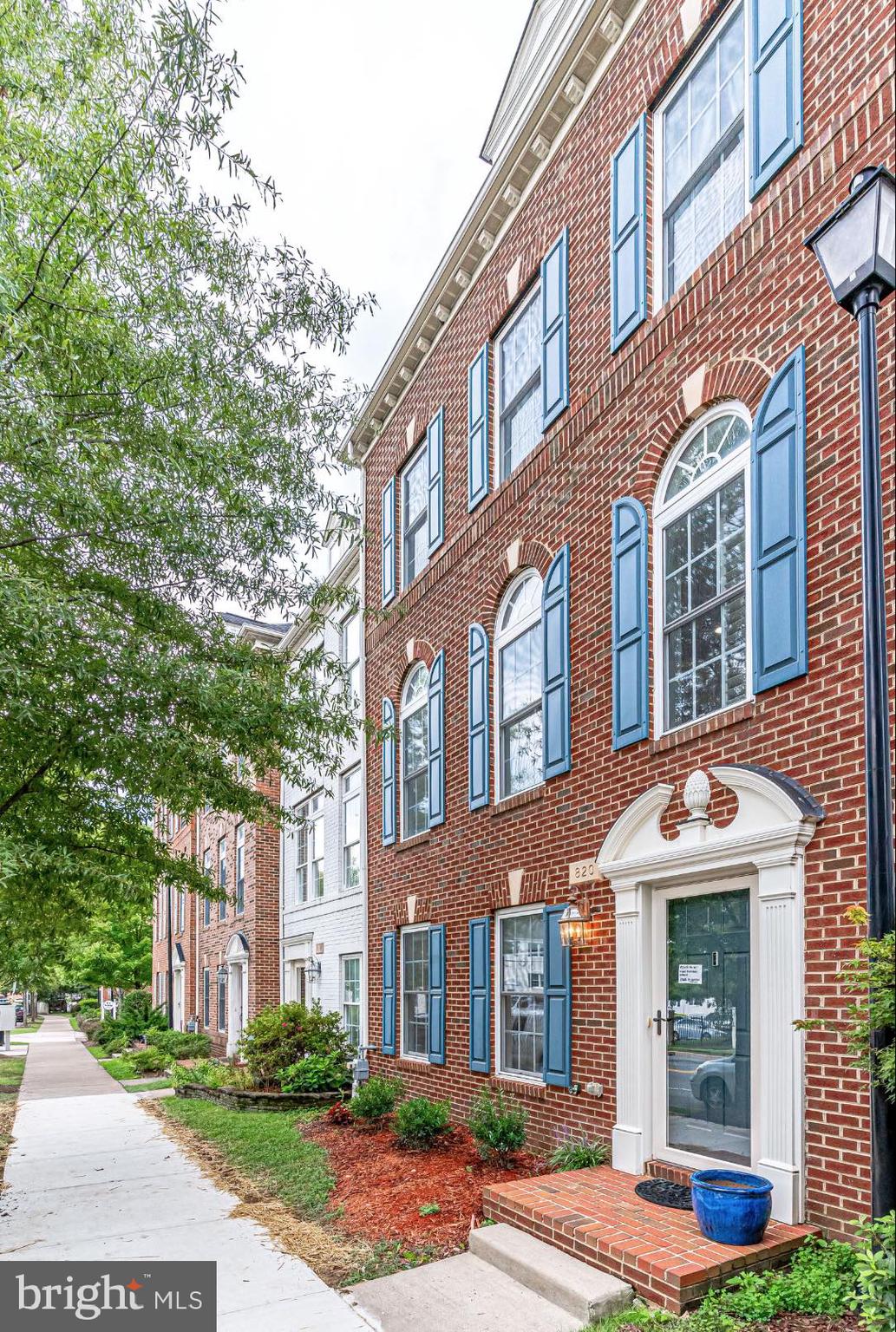 820 West Glebe Road Alexandria, VA 22305 - Photo 2 of 33