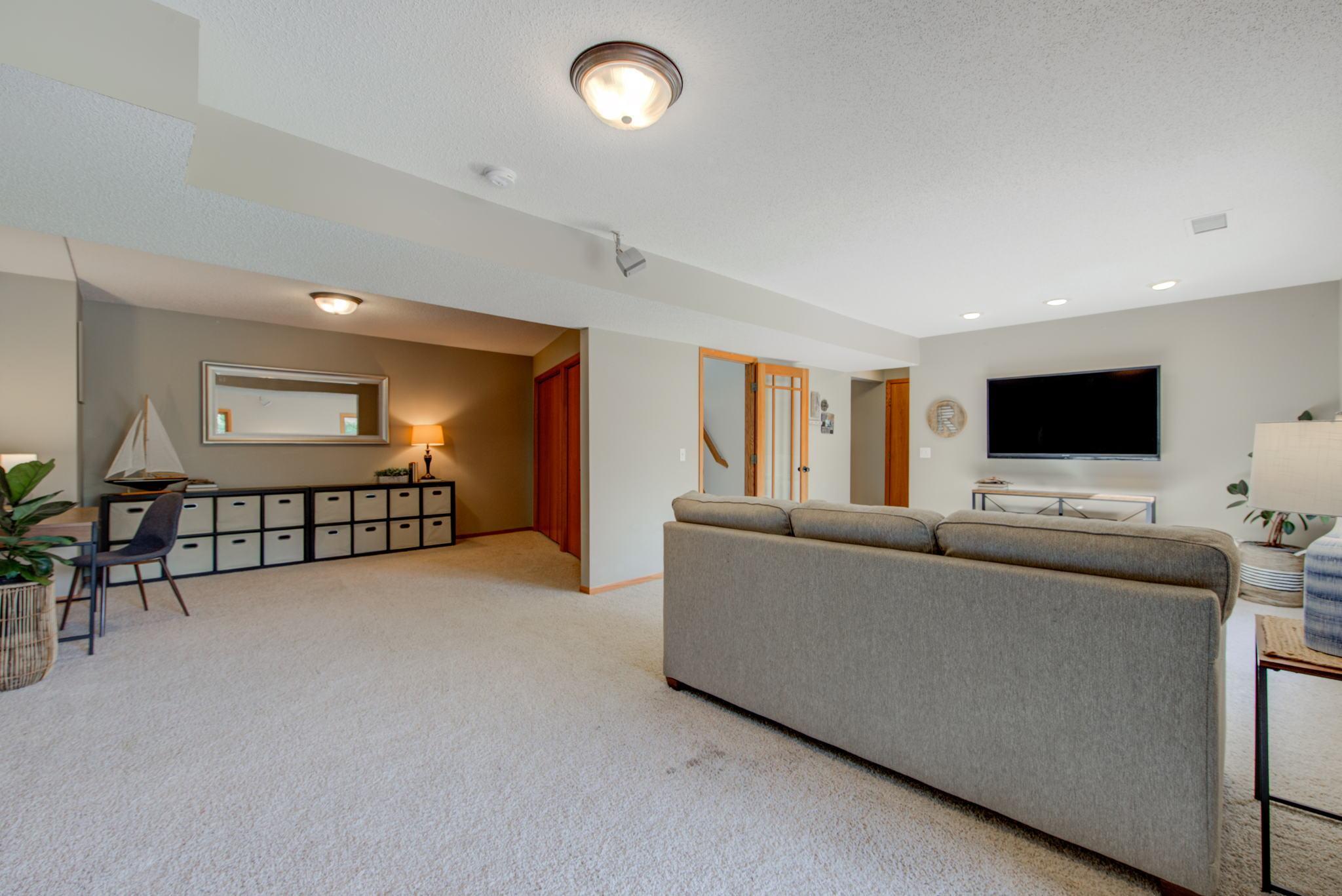 7750 Ranchview Lane North Maple Grove, MN 55311 - Photo 16 of 32