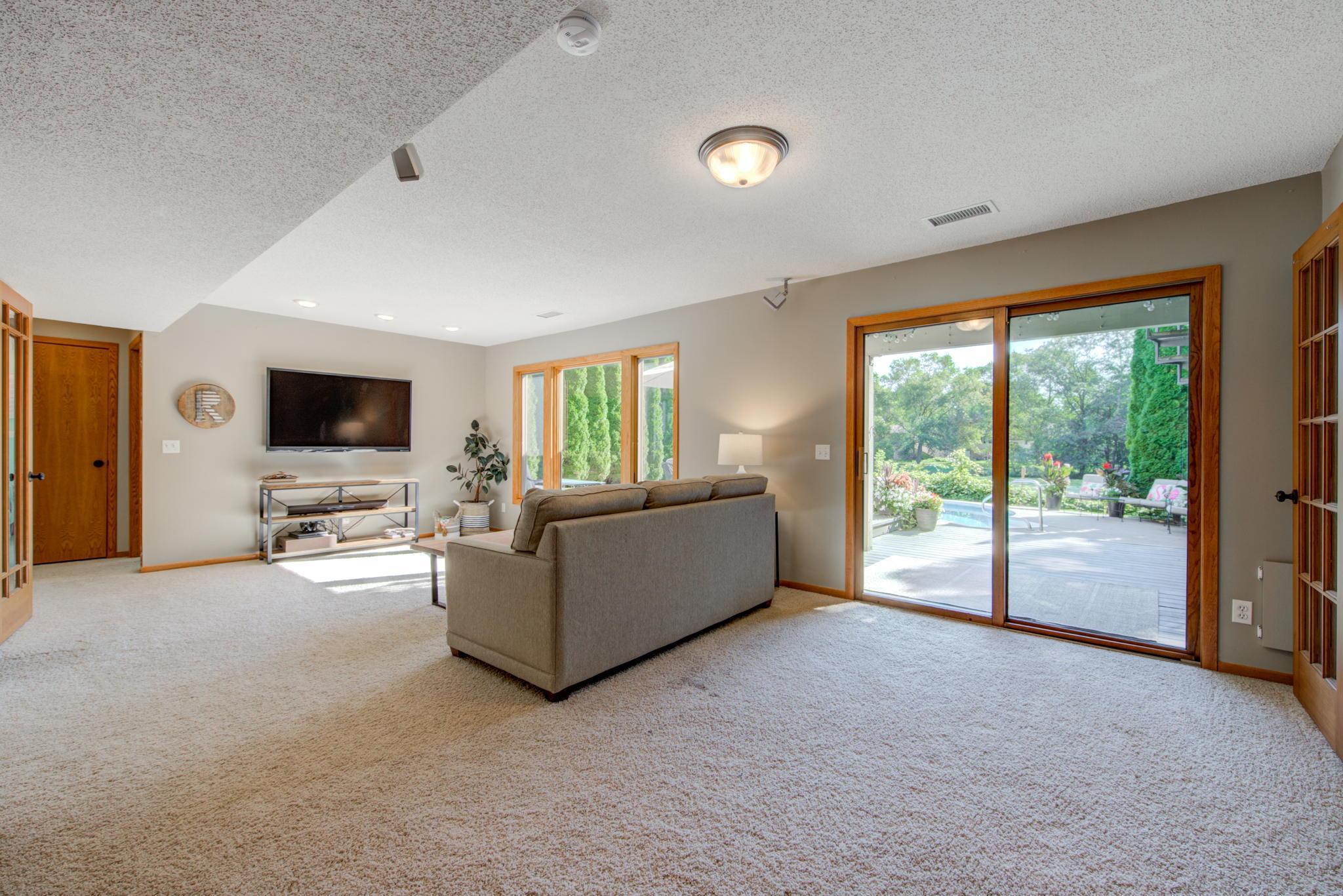 7750 Ranchview Lane North Maple Grove, MN 55311 - Photo 4 of 32