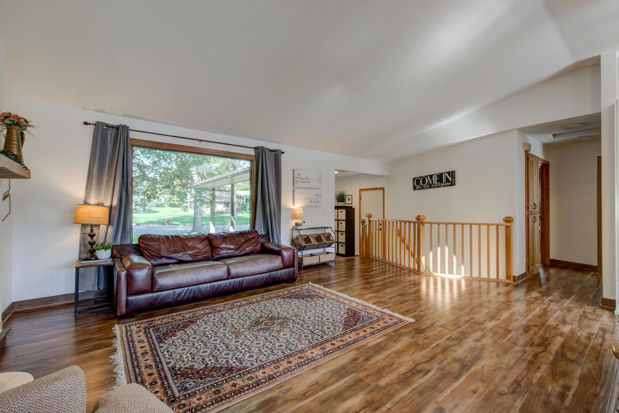 7750 Ranchview Lane North Maple Grove, MN 55311 - Photo 8 of 32