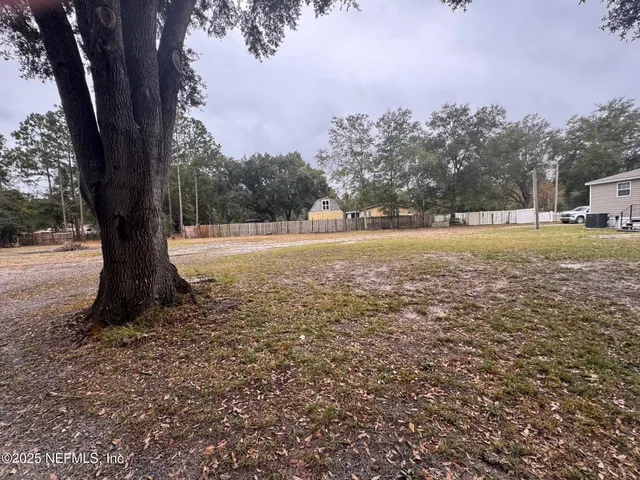 a view of outdoor space with mountain view