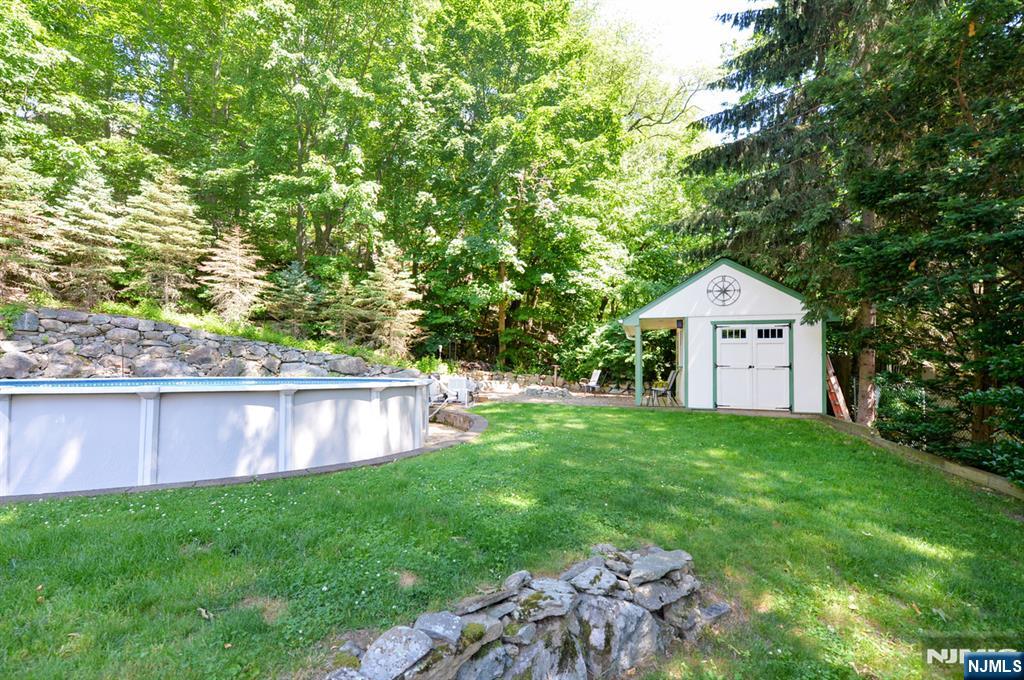 30 Knolls Road Bloomingdale, NJ 07403 - Photo 24 of 32