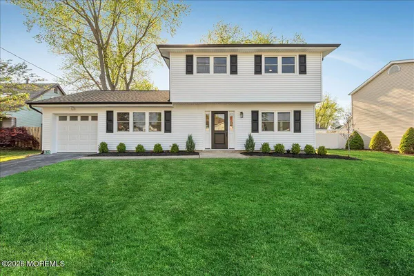 $799,000 | 54 Cresci Boulevard, Hazlet, NJ 07730