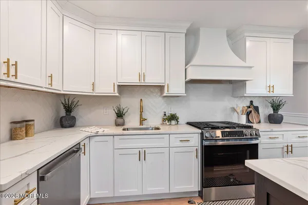 $799,000 | 54 Cresci Boulevard, Hazlet, NJ 07730