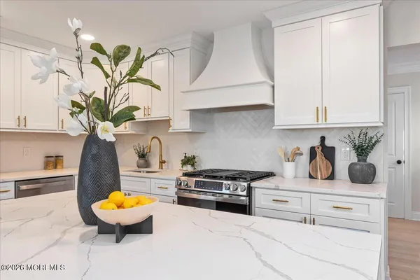$799,000 | 54 Cresci Boulevard, Hazlet, NJ 07730
