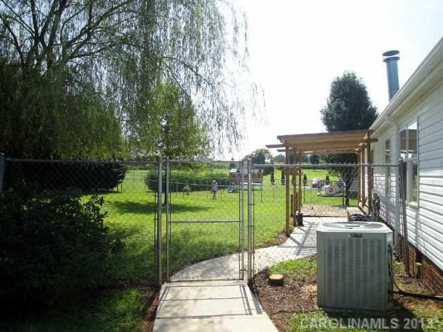 2936 Old Mountain Road Stony Point, NC 28678 - Photo 14 of 16 Gallery Image 14