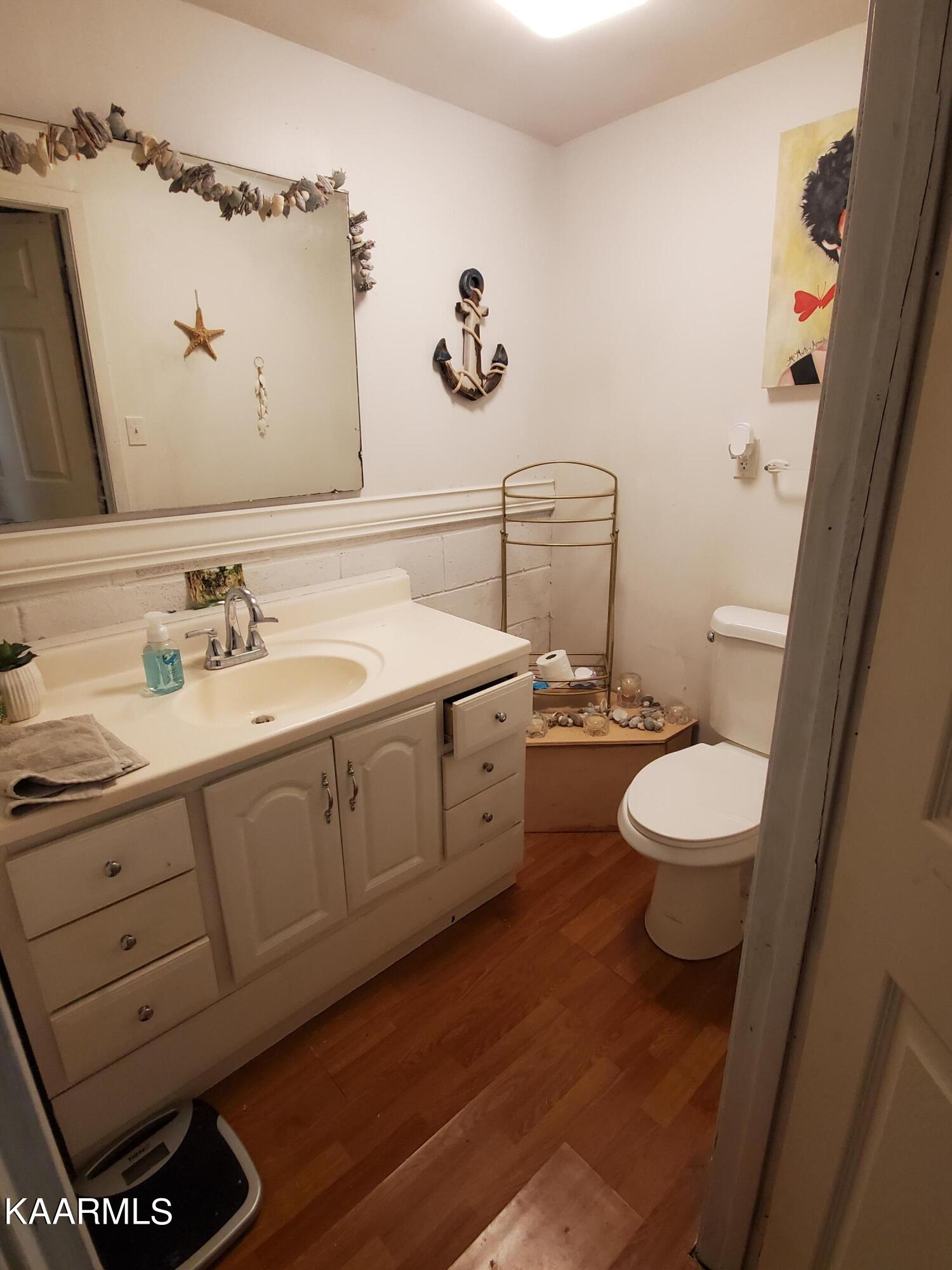 114 Decatur Road Oak Ridge, TN 37830 - Photo 10 of 12 114 Dec5