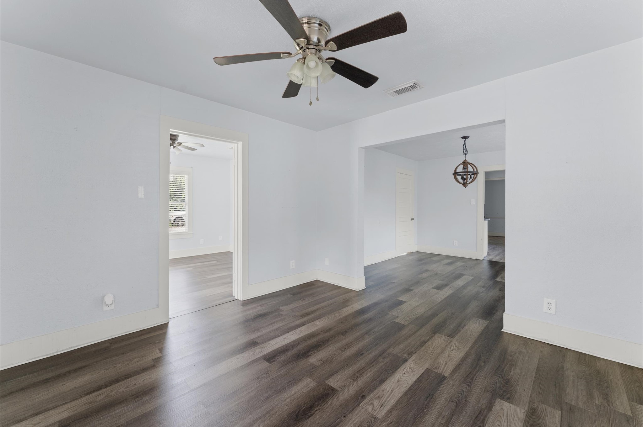 6714 Schuller Road Houston, TX 77093 - Photo 6 of 15