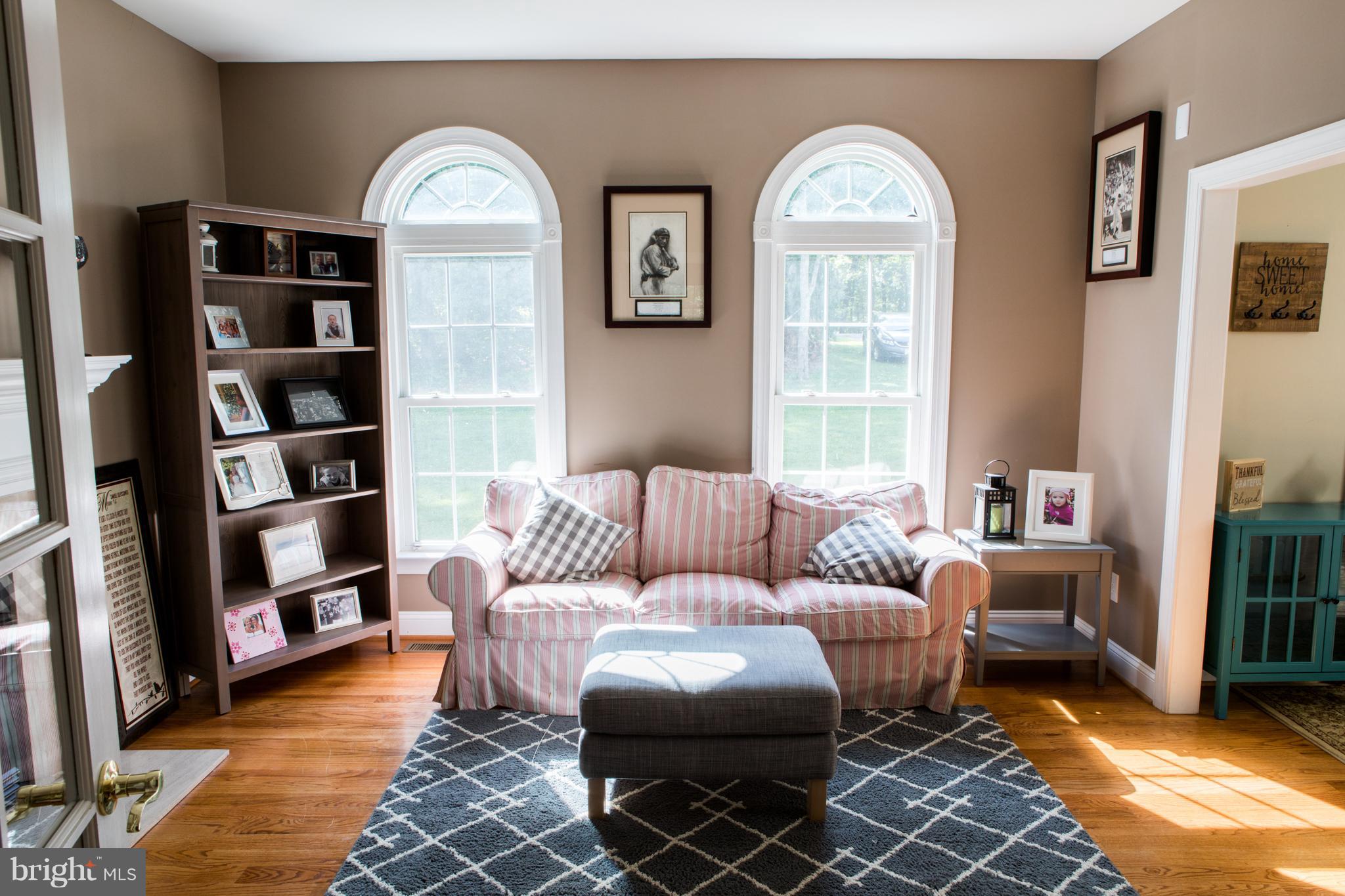 1700 Hunting Ridge Road Winchester, VA 22603 - Photo 5 of 28 Living Room
