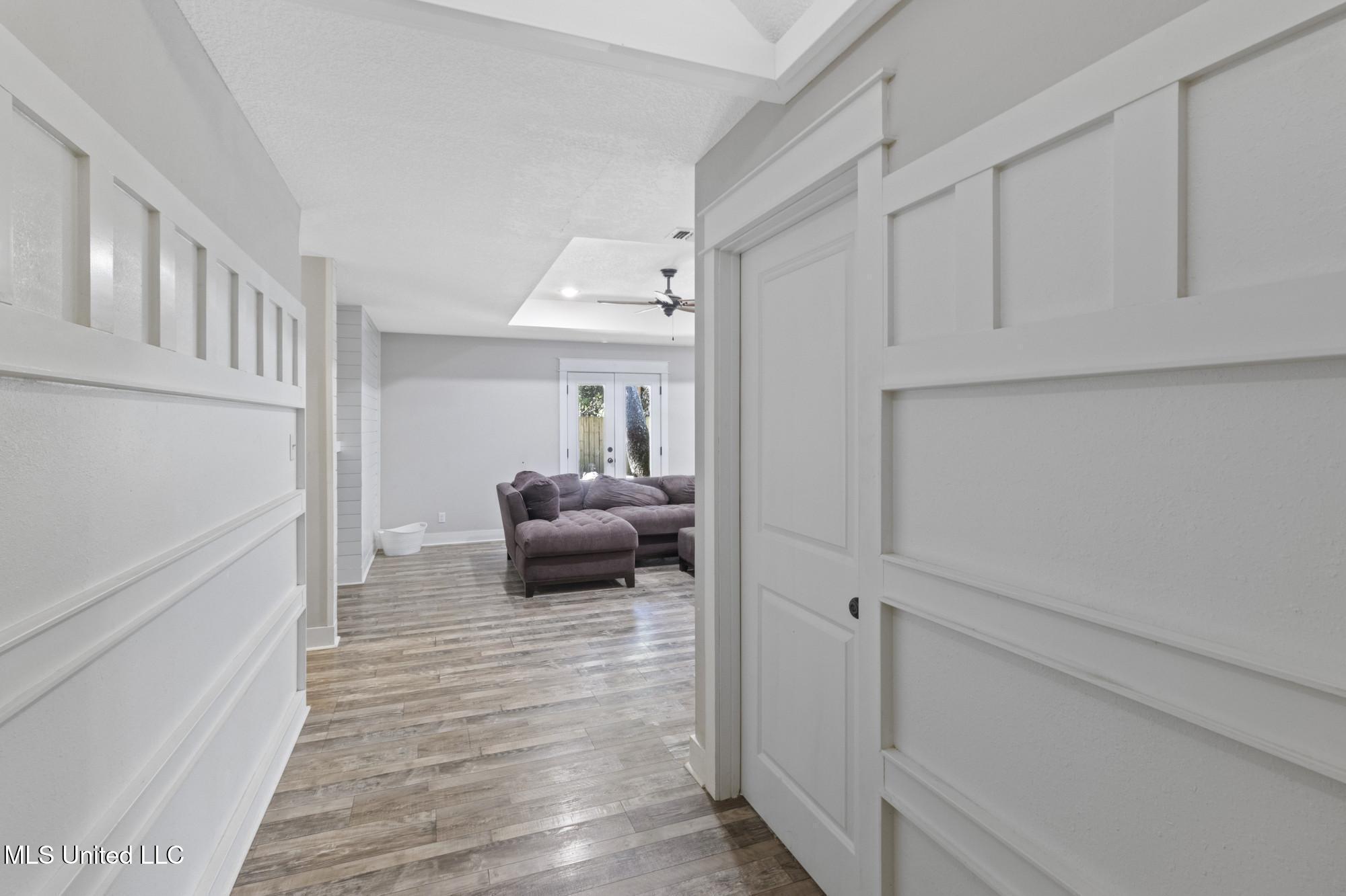 427 Christi Lane Biloxi, MS 39531 - Photo 11 of 28 IMG_3050_web