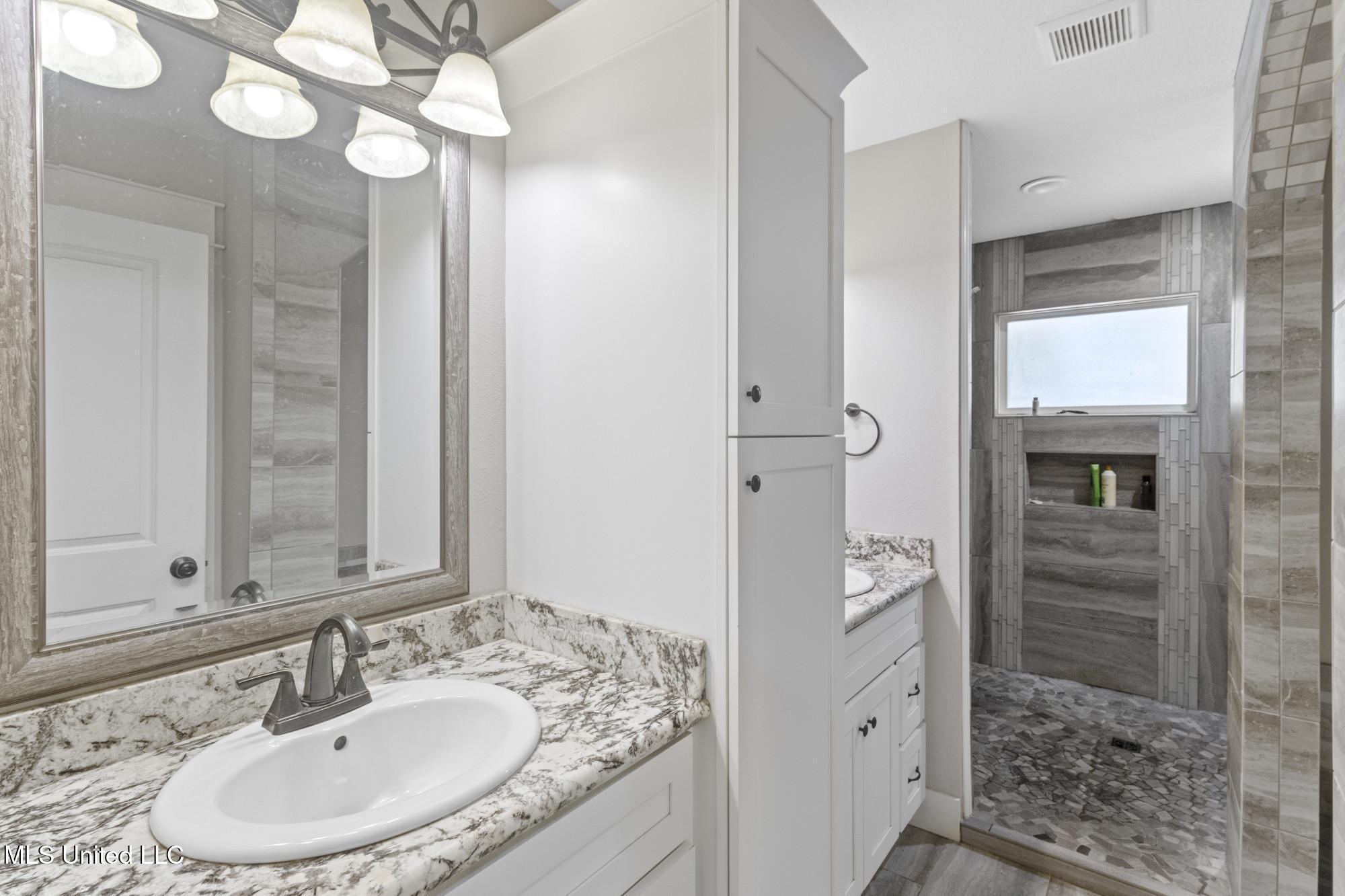 427 Christi Lane Biloxi, MS 39531 - Photo 19 of 28 IMG_3035_web