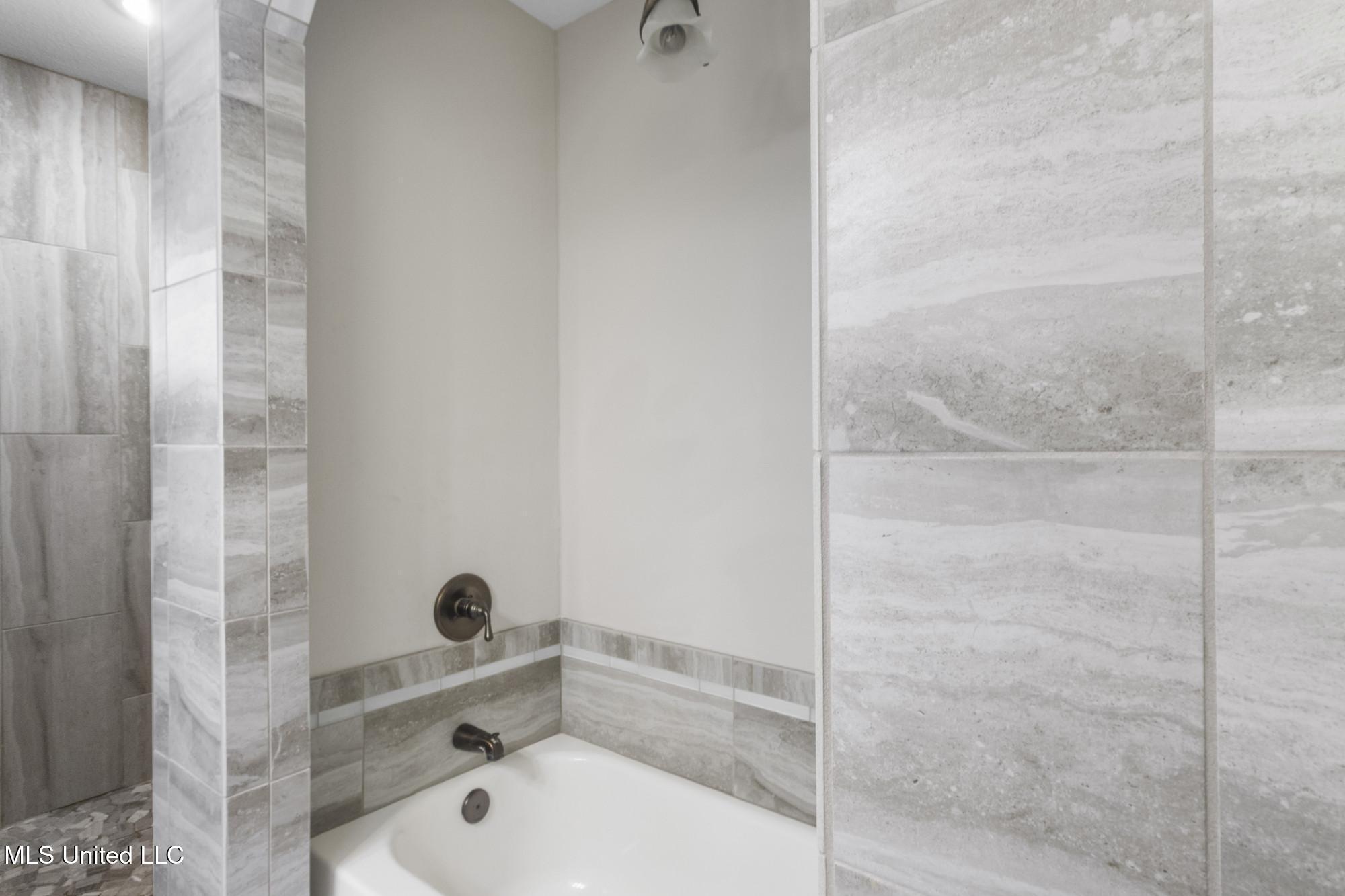 427 Christi Lane Biloxi, MS 39531 - Photo 21 of 28 IMG_3041_web