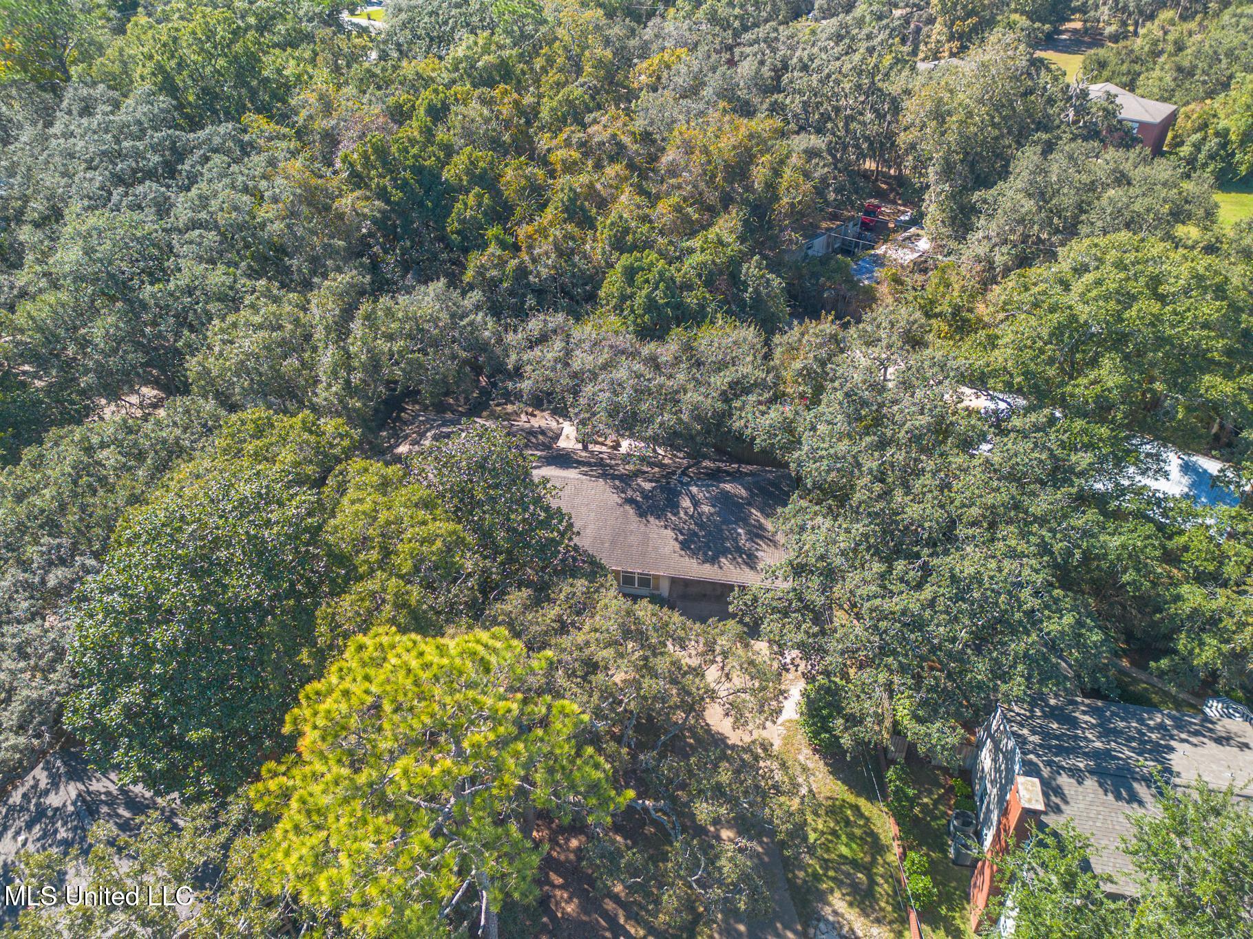 427 Christi Lane Biloxi, MS 39531 - Photo 24 of 28 11325-2