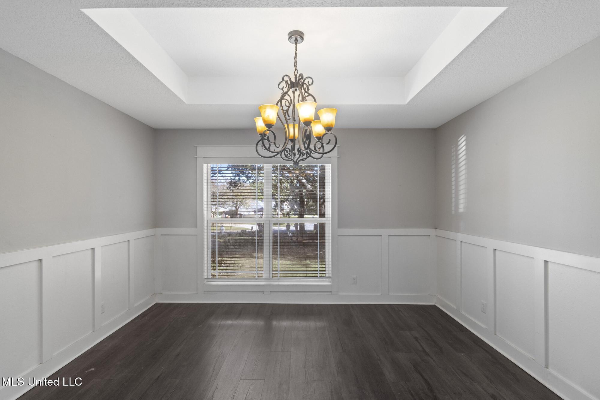 427 Christi Lane Biloxi, MS 39531 - Photo 5 of 28 IMG_3071_web