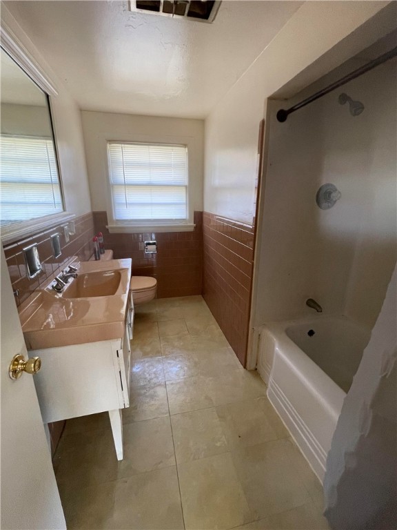 436 West Shore Road Warwick, RI 02889 - Photo 12 of 19