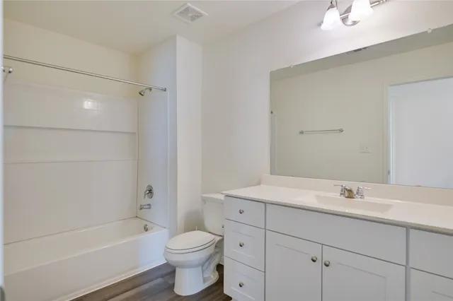 $2,100 | 268 Wren Lane, Kyle, TX 78640