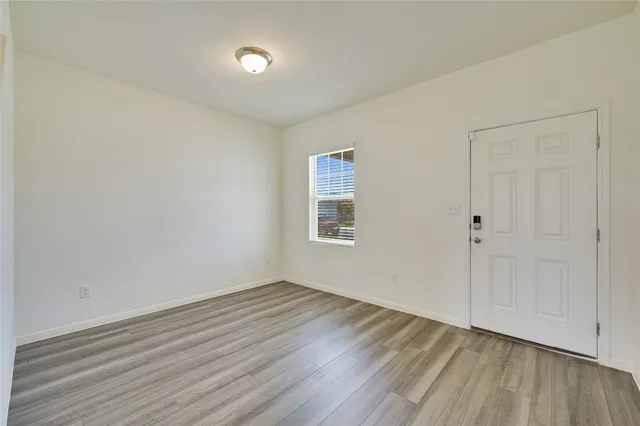 $2,100 | 268 Wren Lane, Kyle, TX 78640