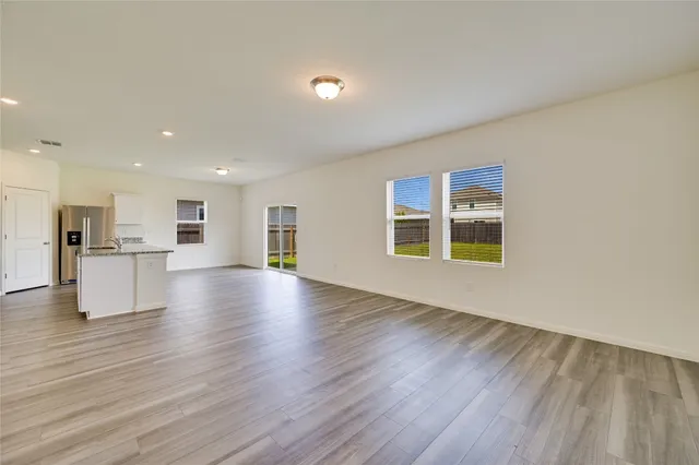 $2,100 | 268 Wren Lane, Kyle, TX 78640