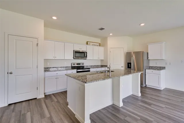 $2,100 | 268 Wren Lane, Kyle, TX 78640