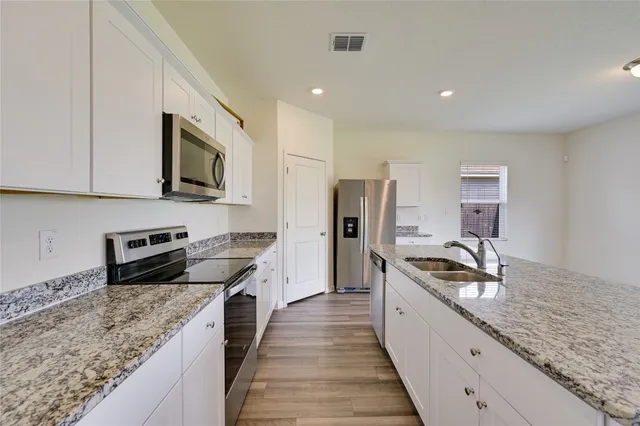 $2,100 | 268 Wren Lane, Kyle, TX 78640