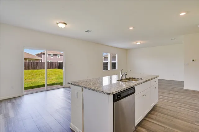 $2,100 | 268 Wren Lane, Kyle, TX 78640