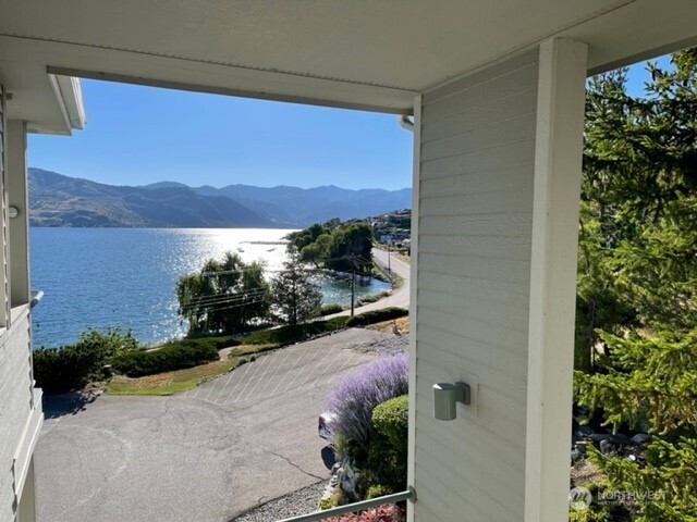 304 Highway 150, Unit 1A Chelan, WA 98816 - Photo 3 of 25 a view of a street